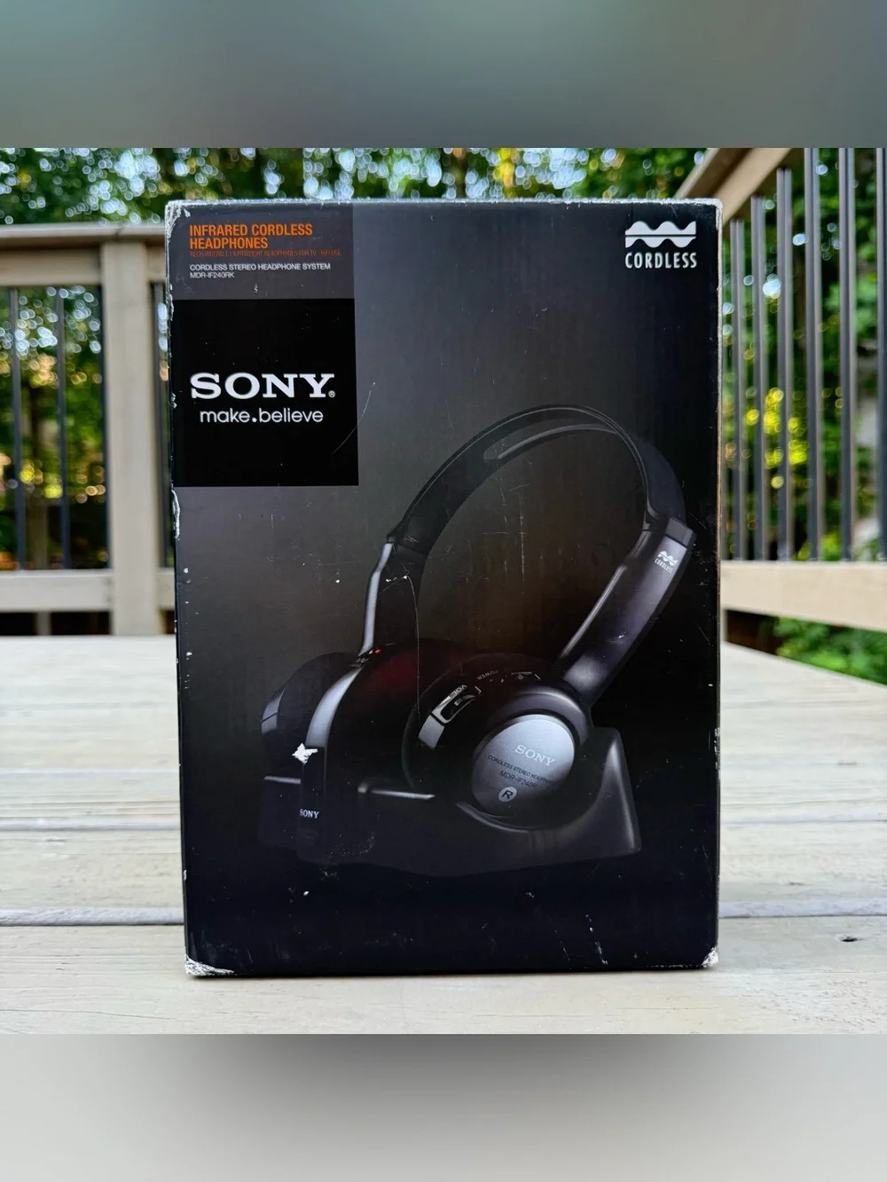 NIB Sony MDR-IF240RK Wireless Headphone System